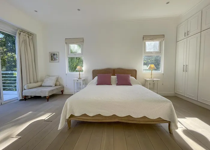 Villa Blanc - Chateau Elysium