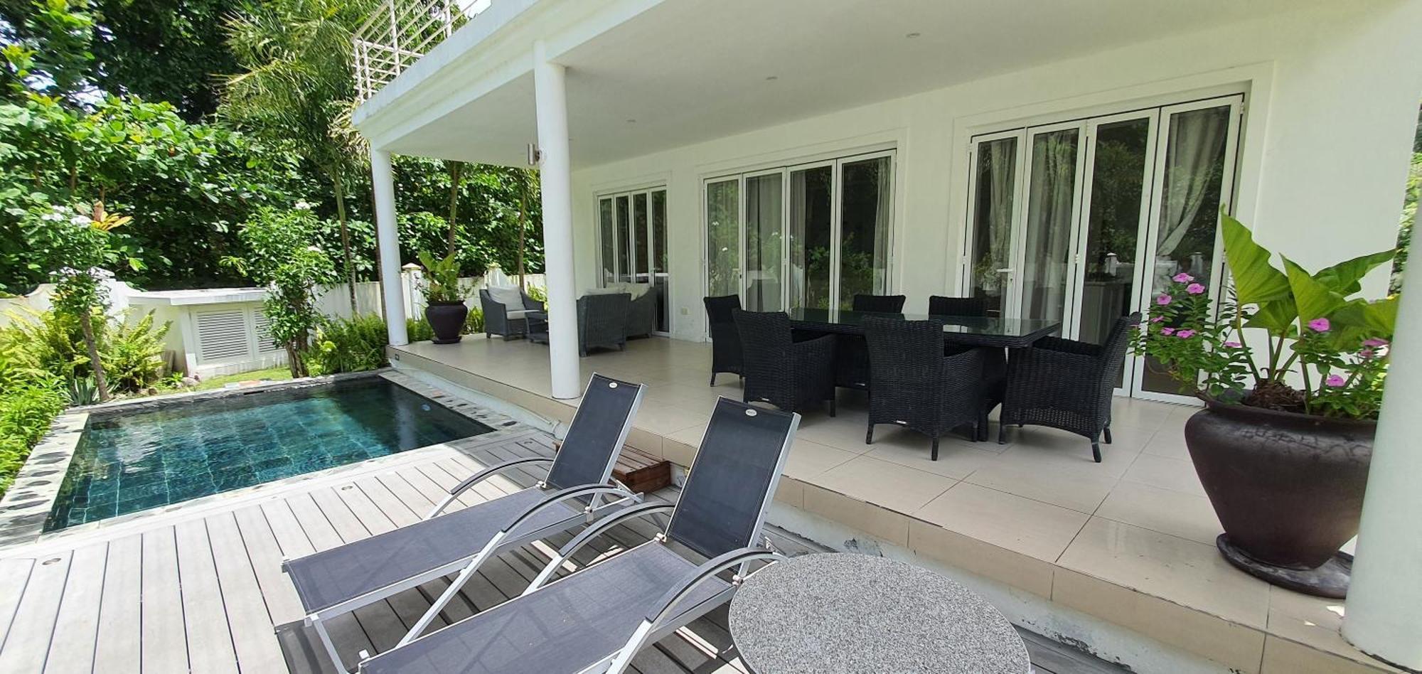 Blanc Villa