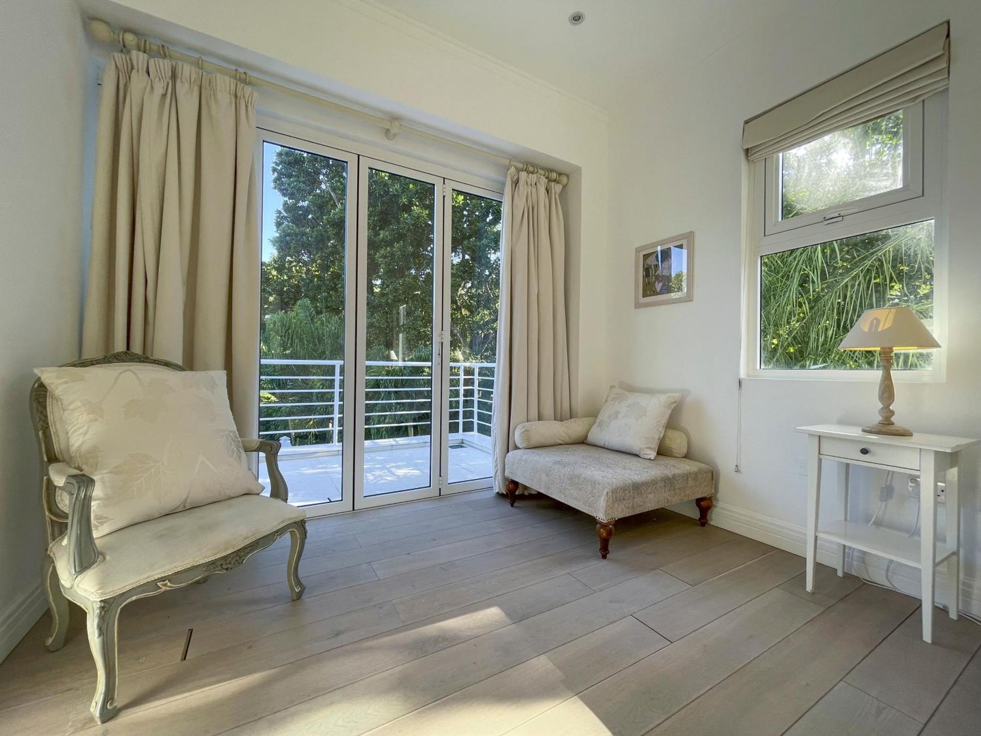 Blanc Villa *